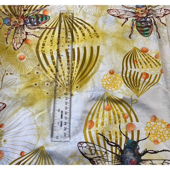 Bees Yellow Pollinator Insects Fabric Pollinator Science Wildlife 37” x 61” - Picture 5 of 6